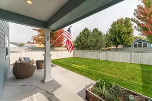 2452 NW Columbia Ave, East Wenatchee, WA 98802 - Photo 29
