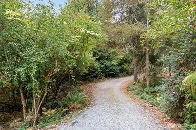 8007 Locust Avenue E, Bonney Lake, WA 98391 - Photo 35