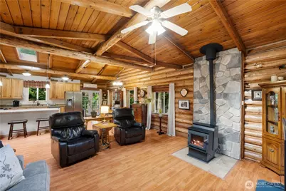 8007 Locust Avenue E, Bonney Lake, WA 98391 - Photo 9