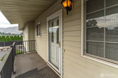 100 Simon Street #40, East Wenatchee, WA 98802 - Photo 21