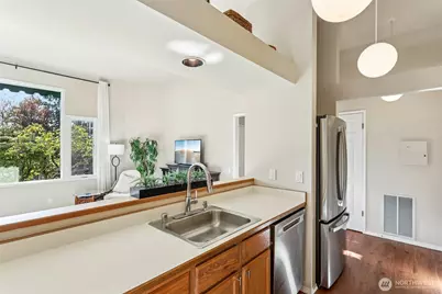 4222 221st Place SE #1081, Issaquah, WA 98029 - Photo 15