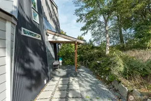 1857 Cascade View Dr, Camano Island, WA 98282 - Photo 9