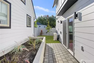 818 B S Sullivan St, Seattle, WA 98108 - Photo 17