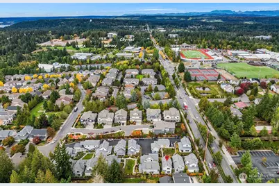 22773 SE 14th Court #10, Sammamish, WA 98075 - Photo 35