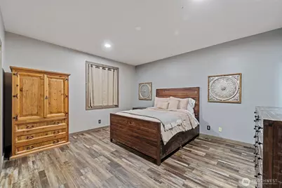 724 Sage Bay Drive, Moses Lake, WA 98837 - Photo 9