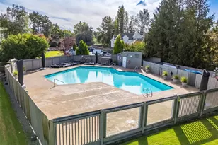 2502 Canterbury Ln E, Seattle, WA 98112 - Photo 19