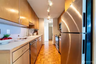 2502 Canterbury Ln E, Seattle, WA 98112 - Photo 11