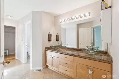 17623 133rd Place SE, Renton, WA 98058 - Photo 15