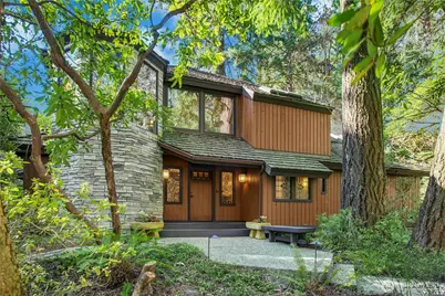 1815 102nd Place SE, Bellevue, WA 98004 - Photo 1