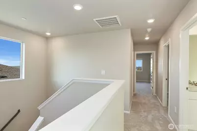 1002 Timberline Avenue, Bremerton, WA 98312 - Photo 15