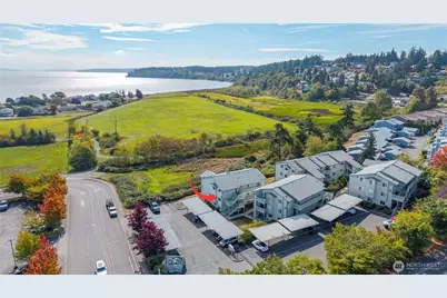 485 SW Bayshore Drive #C201, Oak Harbor, WA 98277 - Photo 3