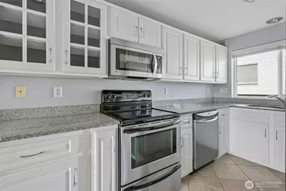 485 SW Bayshore Drive #C201, Oak Harbor, WA 98277 - Photo 11