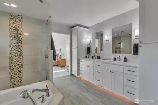 20204 Island Pkwy E, Lake Tapps, WA 98391 - Photo 19