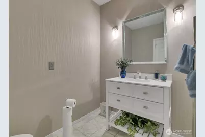 20204 Island Parkway E, Lake Tapps, WA 98391 - Photo 15