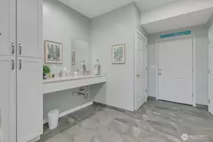 20204 Island Pkwy E, Lake Tapps, WA 98391 - Photo 13