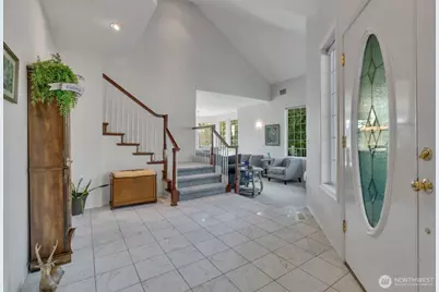 20204 Island Parkway E, Lake Tapps, WA 98391 - Photo 17