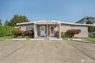 359 7th St SE, Puyallup, WA 98372 - Photo 1