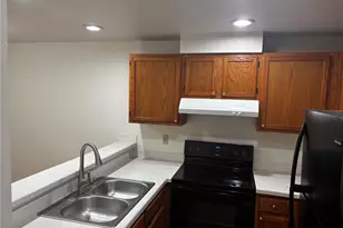 22810 30th Ave S, Des Moines, WA 98198 - Photo 7