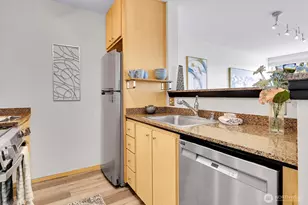 425 23rd Ave S, Seattle, WA 98144 - Photo 9