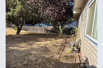 18609 8th Avenue S, Des Moines, WA 98148 - Photo 31