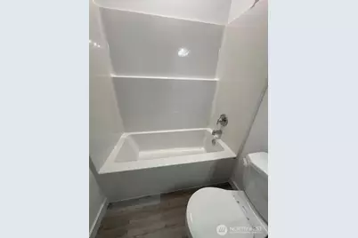 2719 W Peninsula Drive, Moses Lake, WA 98837 - Photo 9