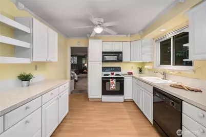 1425 33rd Street SE, Auburn, WA 98002 - Photo 9