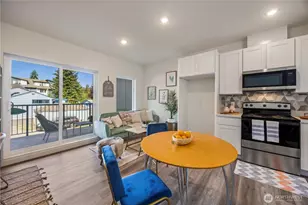 2152 N 185th St, Shoreline, WA 98133 - Photo 11