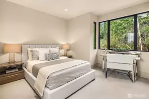 9630 SE 5th St, Bellevue, WA 98004 - Photo 29