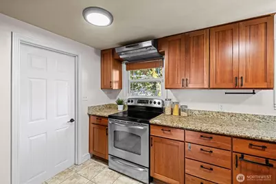 15220 12th Avenue NE #15220, Shoreline, WA 98155 - Photo 7