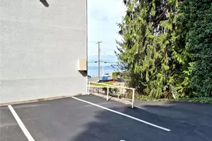 2104 Alki Ave SW, Seattle, WA 98116 - Photo 33