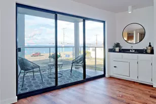 2104 Alki Ave SW, Seattle, WA 98116 - Photo 15