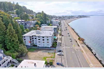 2104 Alki Avenue SW #205, Seattle, WA 98116 - Photo 1