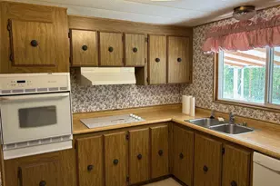 43401 Challenger Rd, Concrete, WA 98237 - Photo 11