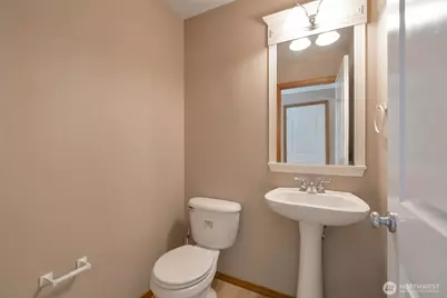 2530 10th Street SW, Puyallup, WA 98373 - Photo 13