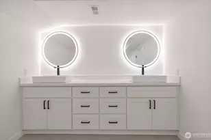 6320 Gregory St W, University Place, WA 98466 - Photo 15