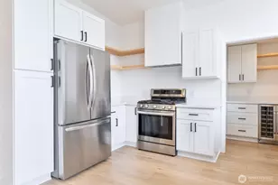 6320 Gregory St W, University Place, WA 98466 - Photo 5