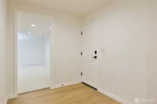 6320 Gregory St W, University Place, WA 98466 - Photo 17