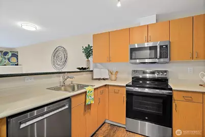 107 20th Avenue #306, Seattle, WA 98122 - Photo 7