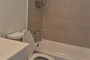 1040 S Ferry St, Tacoma, WA 98405 - Photo 7