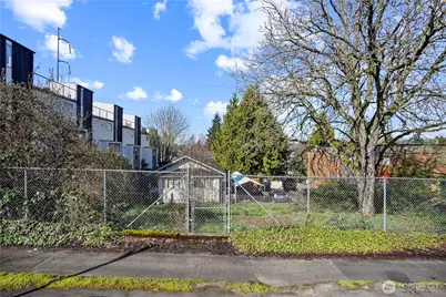 8640 Delridge Way SW, Seattle, WA 98106 - Photo 11