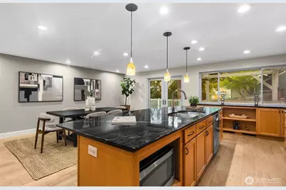 6832 122nd Avenue NE, Kirkland, WA 98033 - Photo 9