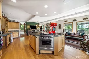 132 Hellem Dr, Packwood, WA 98361 - Photo 9