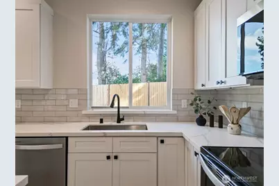 429 Legion Drive, Everett, WA 98201 - Photo 13