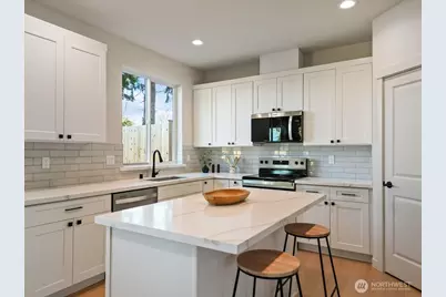 429 Legion Drive, Everett, WA 98201 - Photo 11