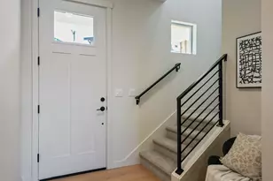 429 Legion Dr, Everett, WA 98201 - Photo 5