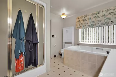 814 105th Street S, Tacoma, WA 98444 - Photo 13