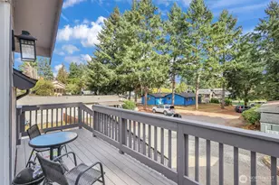 814 105th St S, Tacoma, WA 98444 - Photo 33