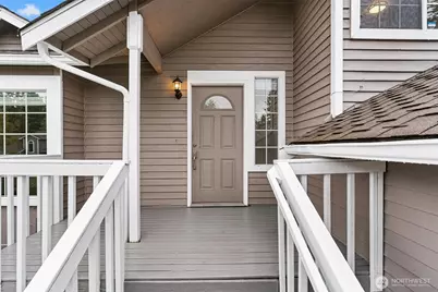 604 213th Street SW, Bothell, WA 98021 - Photo 5