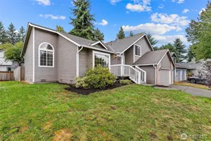 604 213th St SW, Bothell, WA 98021 - Photo 3