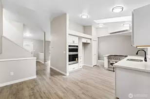 604 213th St SW, Bothell, WA 98021 - Photo 13